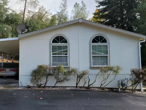 1389 Aztec Path, Redding, CA 96003 photo 2