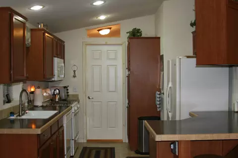1389 Aztec Path, Redding, CA 96003 photo 13