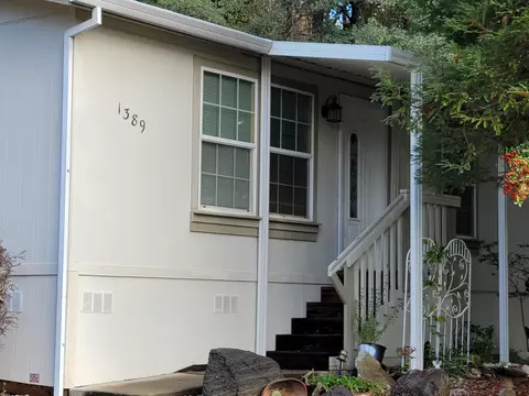 1389 Aztec Path, Redding, CA 96003 photo 4