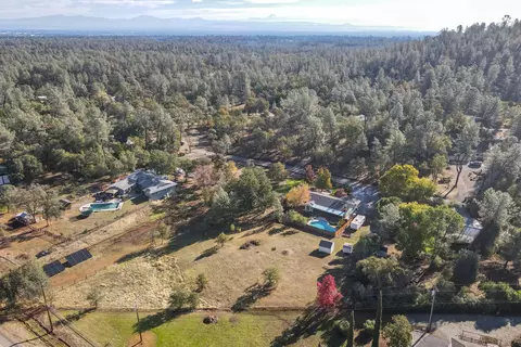 9048 Simmons Rd, Redding, CA 96001 photo 32