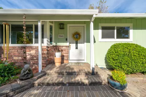 9048 Simmons Rd, Redding, CA 96001 photo 1