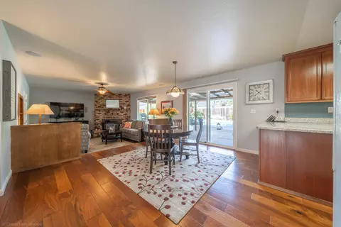 9048 Simmons Rd, Redding, CA 96001 photo 8