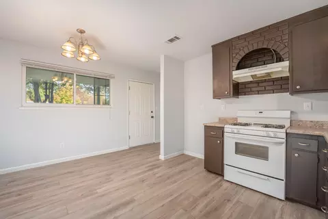 640 Christine Ave, Redding, CA 96003 photo 7