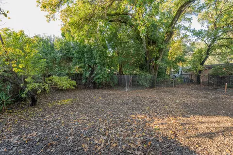 640 Christine Ave, Redding, CA 96003 photo 10