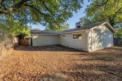 640 Christine Ave, Redding, CA 96003 photo 6
