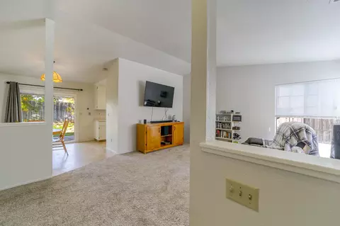 3680 Santa Rosa Way, Redding, CA 96003 photo 6