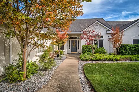 2195 Cumberland Dr, Redding, CA 96001 photo 2