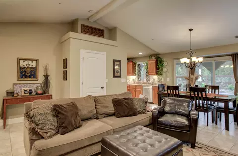 5574 Mill Pond Ln, Redding, CA 96001 photo 7
