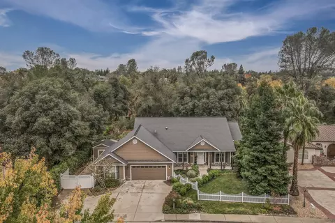 2731 Lake Redding Dr, Redding, CA 96003 photo 2