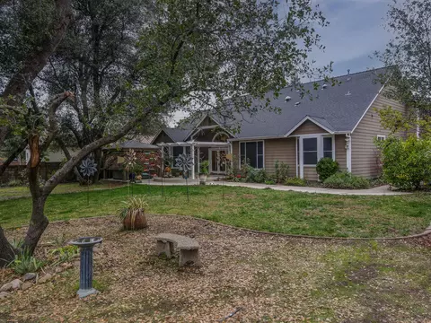 2731 Lake Redding Dr, Redding, CA 96003 photo 12