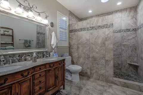 2731 Lake Redding Dr, Redding, CA 96003 photo 37