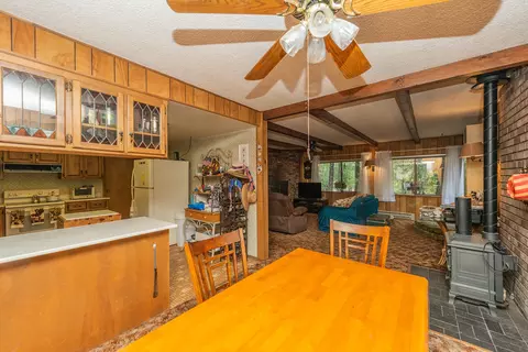 521 Mountain View Dr, Lewiston, CA 96052 photo 9