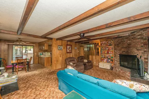 521 Mountain View Dr, Lewiston, CA 96052 photo 5