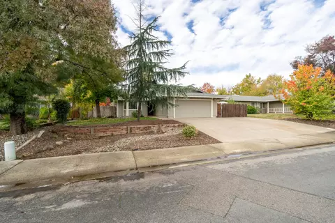 1770 Kildare Dr, Redding, CA 96001 photo 2