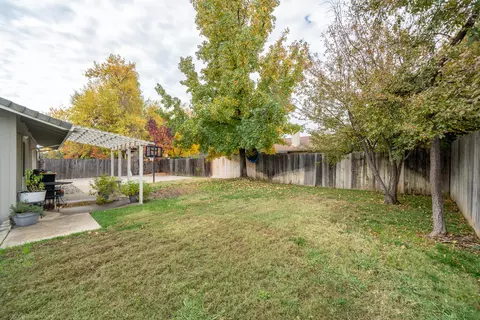 1770 Kildare Dr, Redding, CA 96001 photo 23