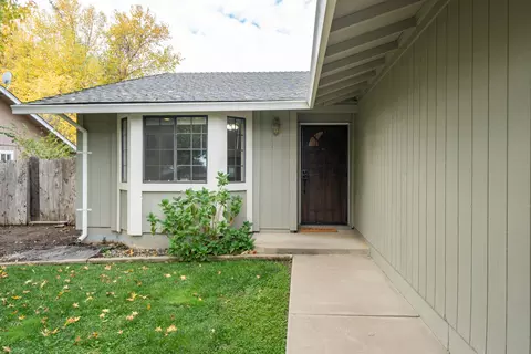 1770 Kildare Dr, Redding, CA 96001 photo 4
