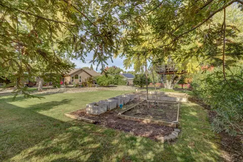 11517 La Costa Ct, Redding, CA 96003 photo 28