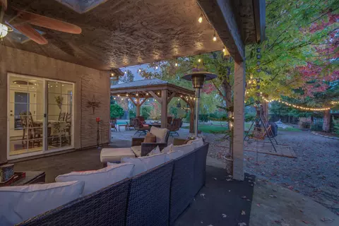 11517 La Costa Ct, Redding, CA 96003 photo 15