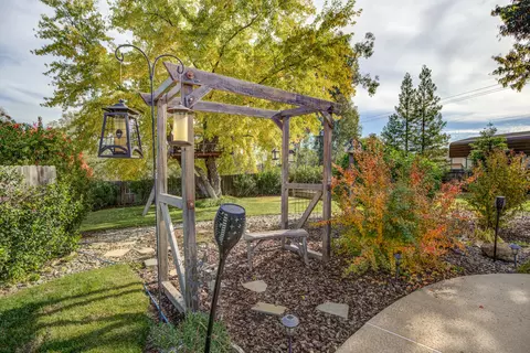 11517 La Costa Ct, Redding, CA 96003 photo 29