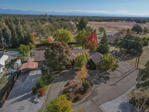 11517 La Costa Ct, Redding, CA 96003 photo 7