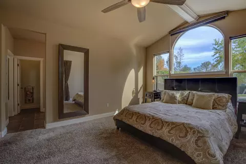 11517 La Costa Ct, Redding, CA 96003 photo 47