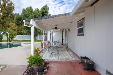 5956 Riverside Dr, Redding, CA 96001 photo 39