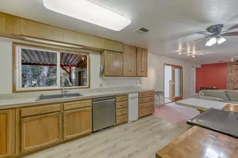 20146 Penrod Way, Redding, CA 96002 photo 9