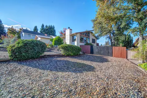568 Royal Oaks Dr, Redding, CA 96001 photo 42