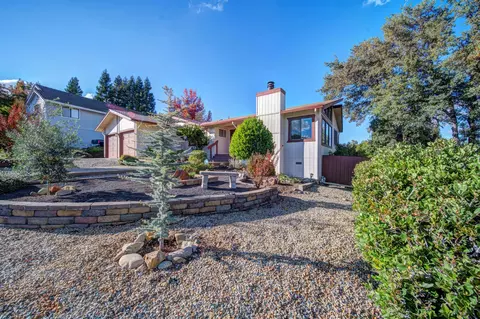 568 Royal Oaks Dr, Redding, CA 96001 photo 40