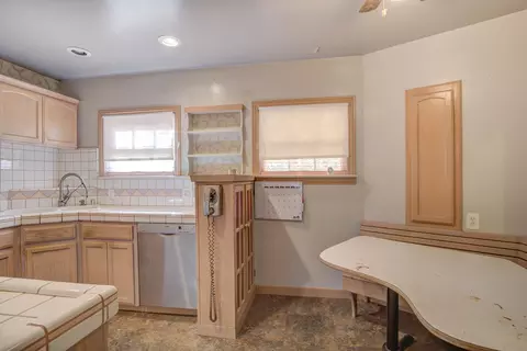 774 Lakeview Dr, Redding, CA 96001 photo 25