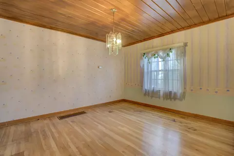 774 Lakeview Dr, Redding, CA 96001 photo 22
