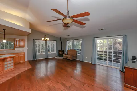 12129 Perry Dr, Redding, CA 96003 photo 20