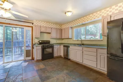 30794 Thumper Dr, Shingletown, CA 96088 photo 11