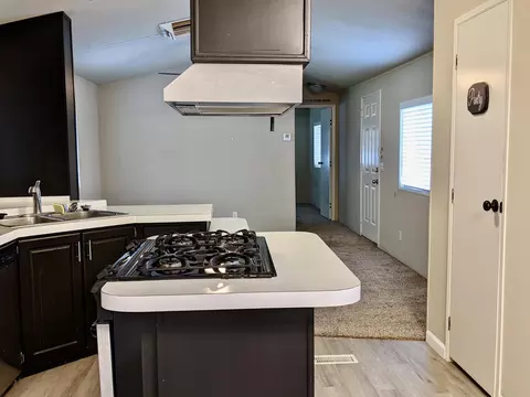 1915 Kenyon Dr, Redding, CA 96001 photo 19