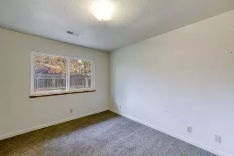 1970 Shasta Pines Way, Redding, CA 96002 photo 16