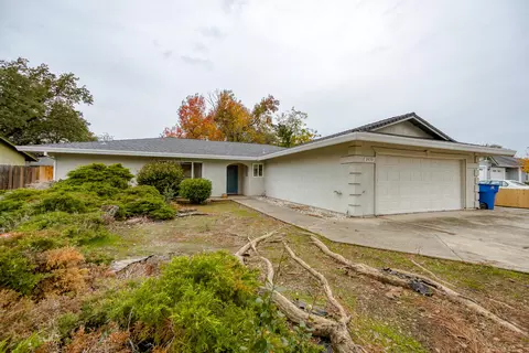 1970 Shasta Pines Way, Redding, CA 96002 photo 4