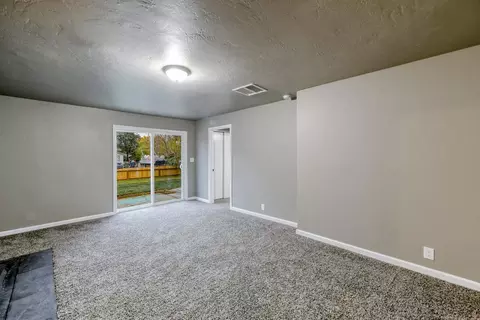 5638 Jubilee St, Redding, CA 96001 photo 23