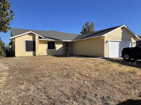 1798 Stetson Way, Redding, CA 96003 photo 1