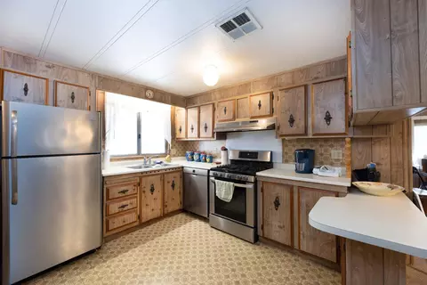 1089 Eagle Nest Rd, Redding, CA 96003 photo 4