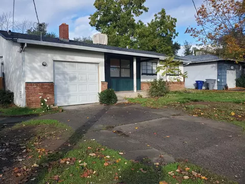 2898 East Way, Redding, CA 96002 photo 2