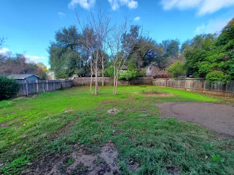 2898 East Way, Redding, CA 96002 photo 3
