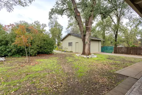 7342 Amigo Way, Redding, CA 96002 photo 36