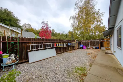 1963 Catherine Way, Redding, CA 96002 photo 51