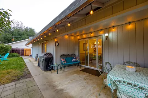 1963 Catherine Way, Redding, CA 96002 photo 41