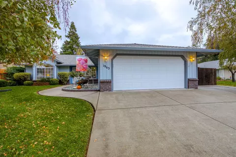 1963 Catherine Way, Redding, CA 96002 photo 4