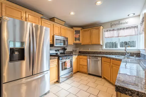3478 Capricorn Ave, Redding, CA 96002 photo 7