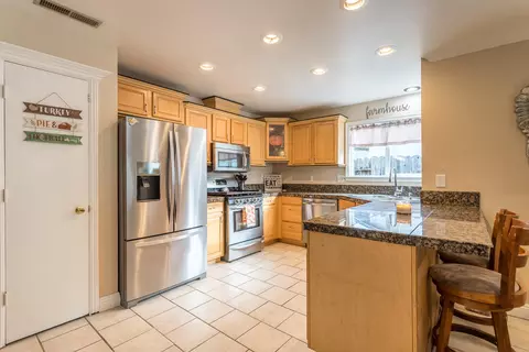 3478 Capricorn Ave, Redding, CA 96002 photo 6