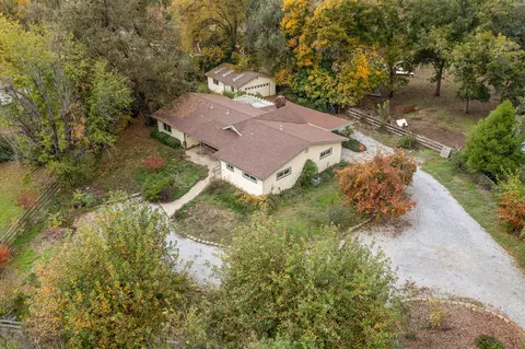 5860 Wildwood Dr, Redding, CA 96001 photo 21