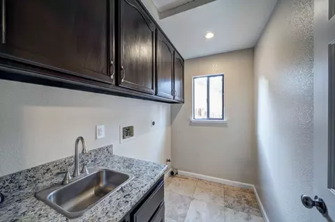 2919 Camulos Way, Redding, CA 96002 photo 15