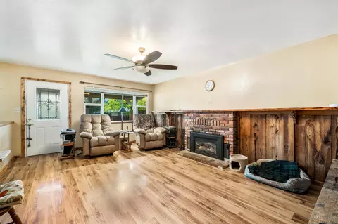 1222 Scenic Way, Redding, CA 96001 photo 9